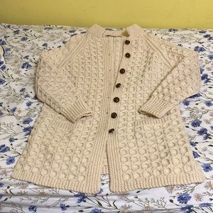 Irish pure wool hand knit women’s jacket, preowned.